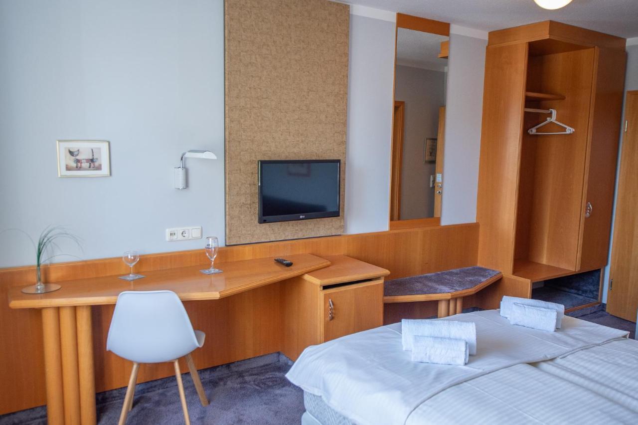 Hotel Lachnerhof Эрланген Экстерьер фото